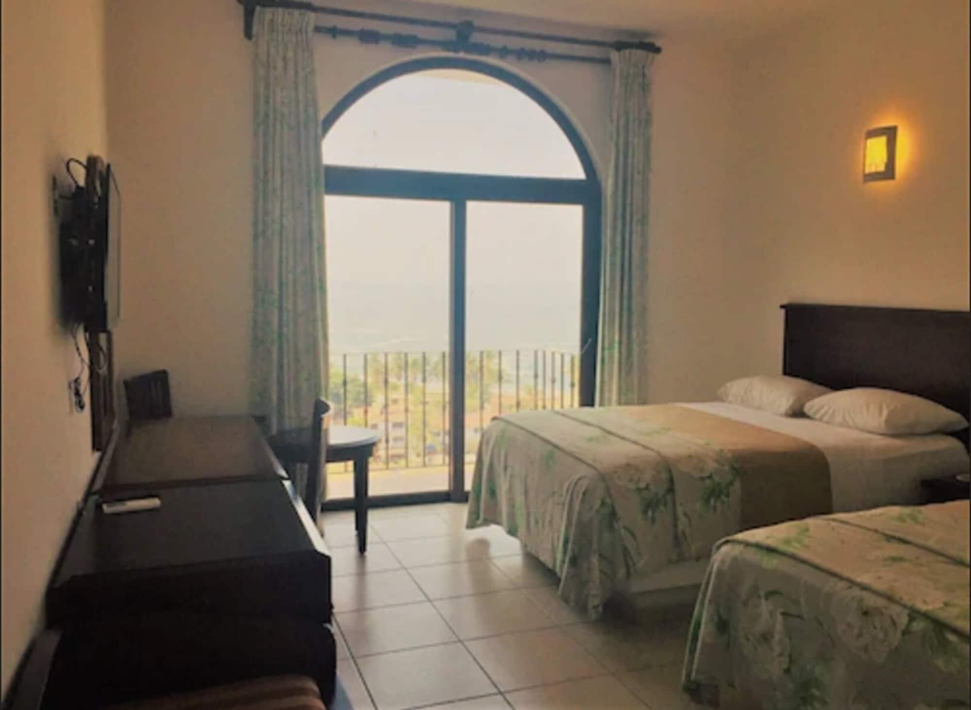 פוארטו אסקונדידו Hotel Caracol Plaza מראה חיצוני תמונה