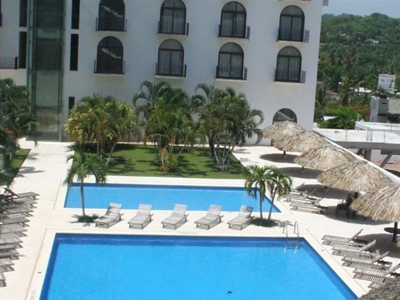 פוארטו אסקונדידו Hotel Caracol Plaza מראה חיצוני תמונה