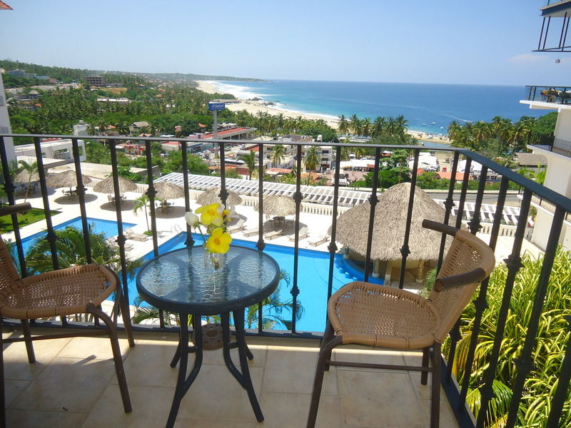 פוארטו אסקונדידו Hotel Caracol Plaza מראה חיצוני תמונה